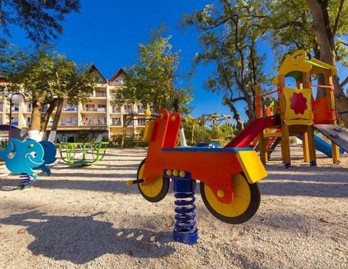 Детская площадка - Пансионат «Ривьера»